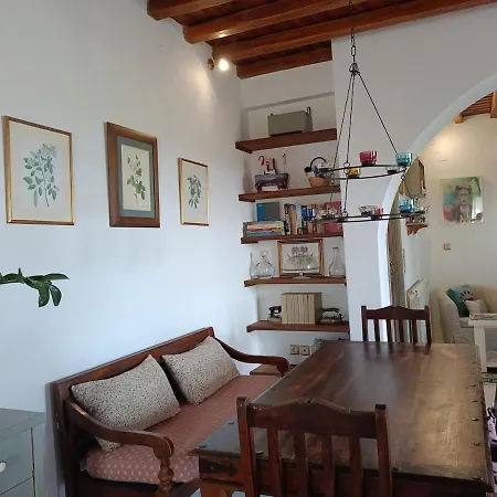 Rahes Kofini Apartment